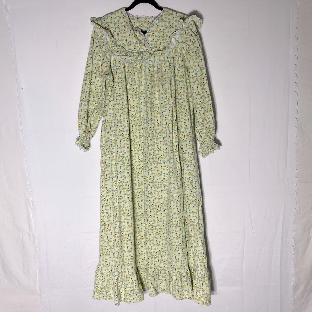 Vintage Green Yellow Chick Print Flannel Maxi Length Long Sleeve Nightgown M